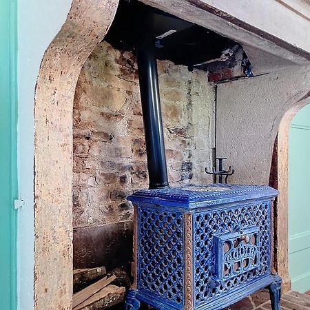 Charmante Maison Joux-la-Ville Bagian luar foto